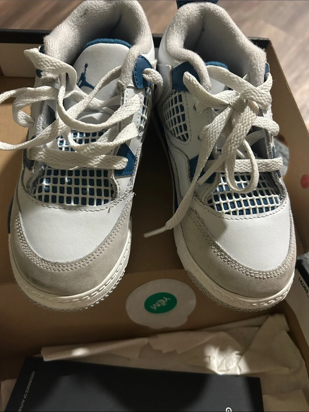 Jordan comfortable white
